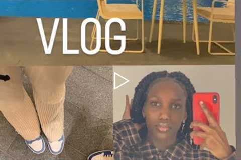 Vlog 5 || Unboxing a goodie bag , Dinner with friends ,, Exploring Dubai mall