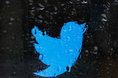 Twitter is killing off co-authored tweets after less than a year