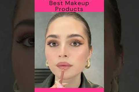 Beautiful Girl Doing Makeup #makeup #shorts #beauty #makeupkits #makeup #viral  #makeuptutorial